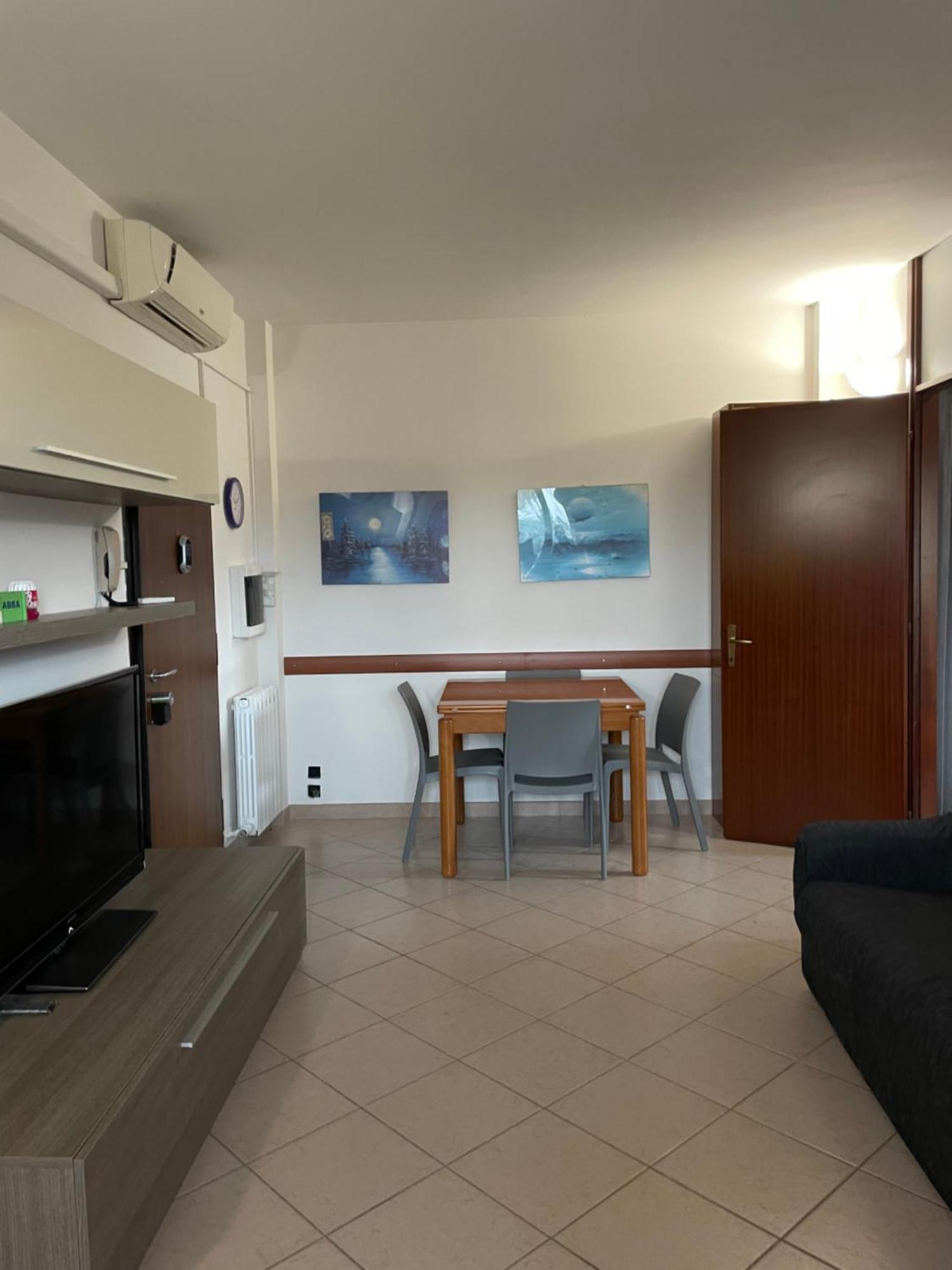 Pm 2 Via De Gasperi Guest House Rozzano Exterior foto